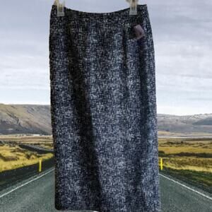 Whowhatwhere 6 black and white long polyester blend woman's skirt.